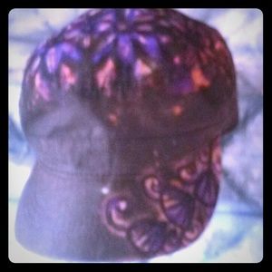 hand-dyed / painted ladies hat